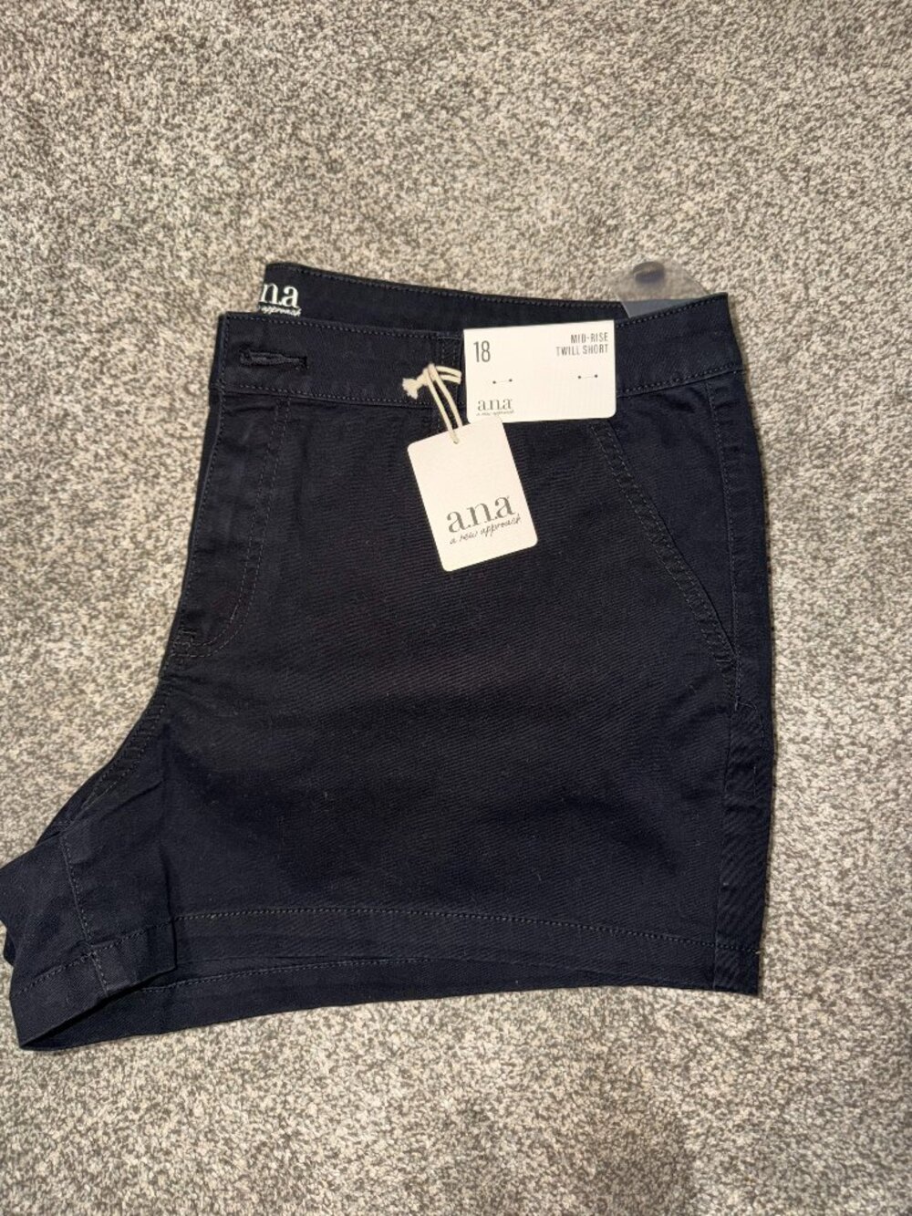 Women's Mid Rise Shorts
